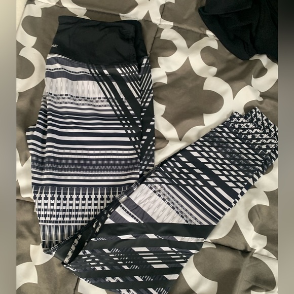 Lorna Jane Leggings - Picture 1 of 5